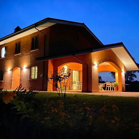 Bed and Breakfast Casale Appia Латина Экстерьер фото