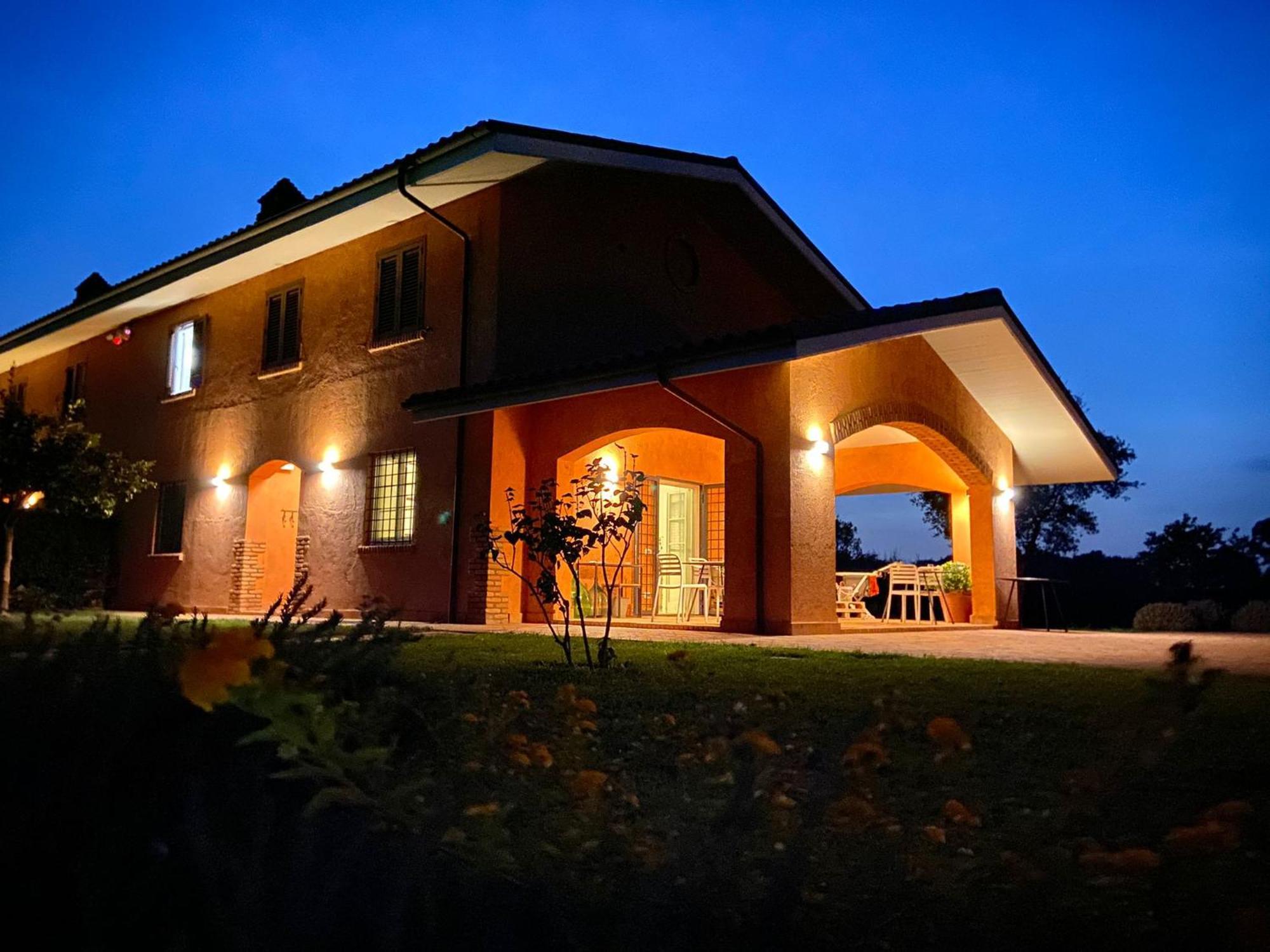 Bed and Breakfast Casale Appia Латина Экстерьер фото